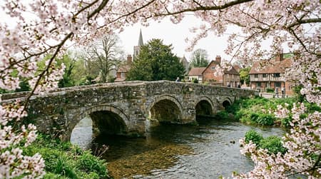 April Visitor & Travel Guide to Hadleigh