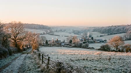 December Visitor & Travel Guide to Loughton