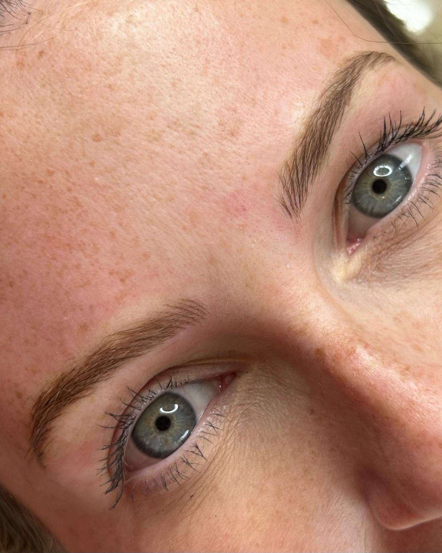 Rebecca Ryther Brows and Make-Up
