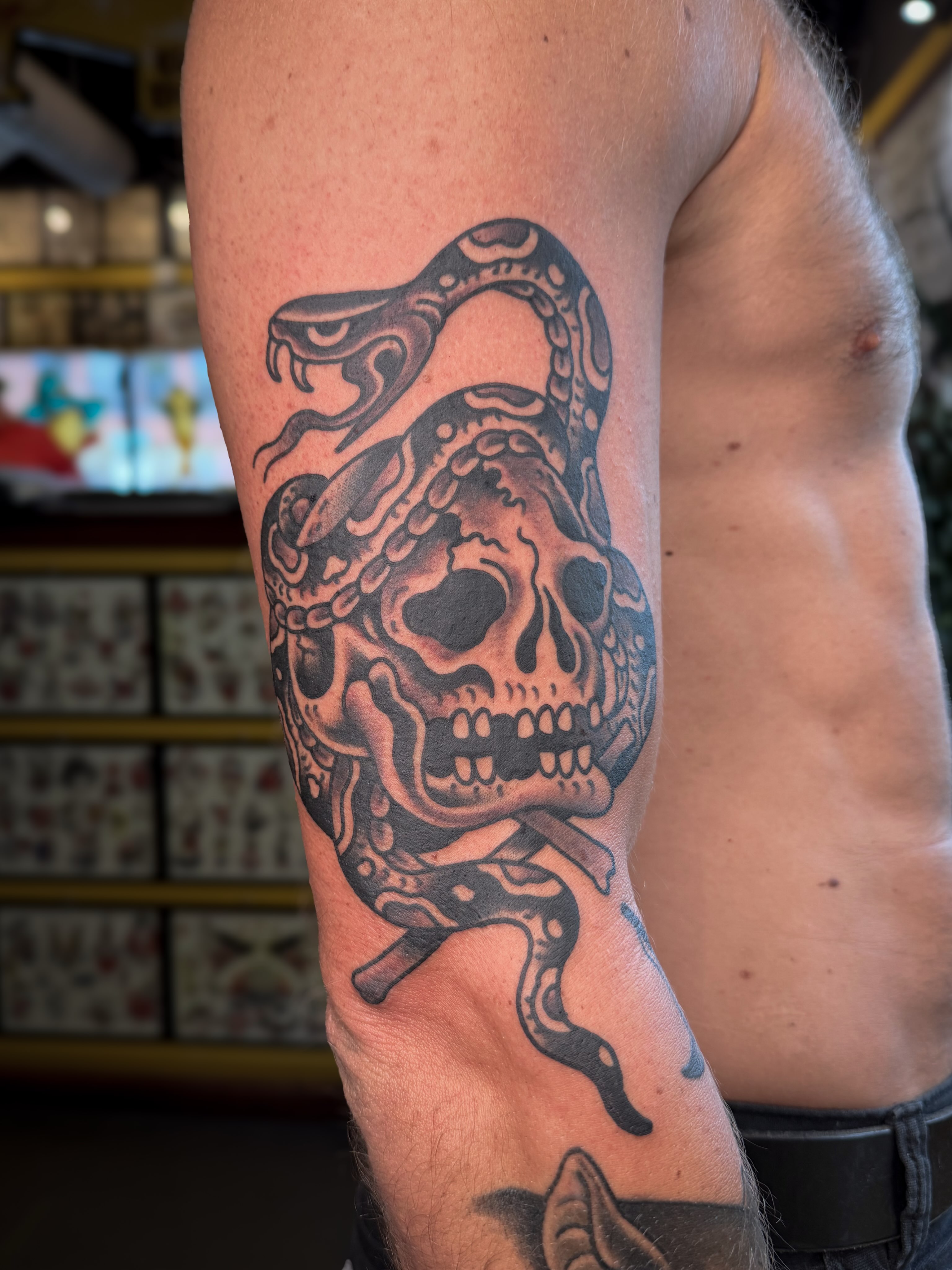 Lady Pirates Tattoo Studio