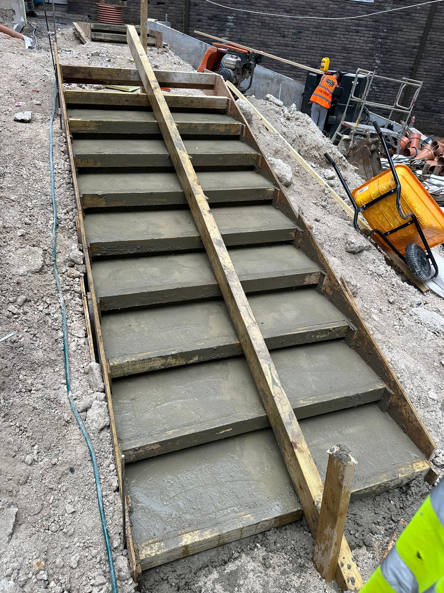Reinforced Concrete Retaining Walls and Steps - The Charter, Gravesend