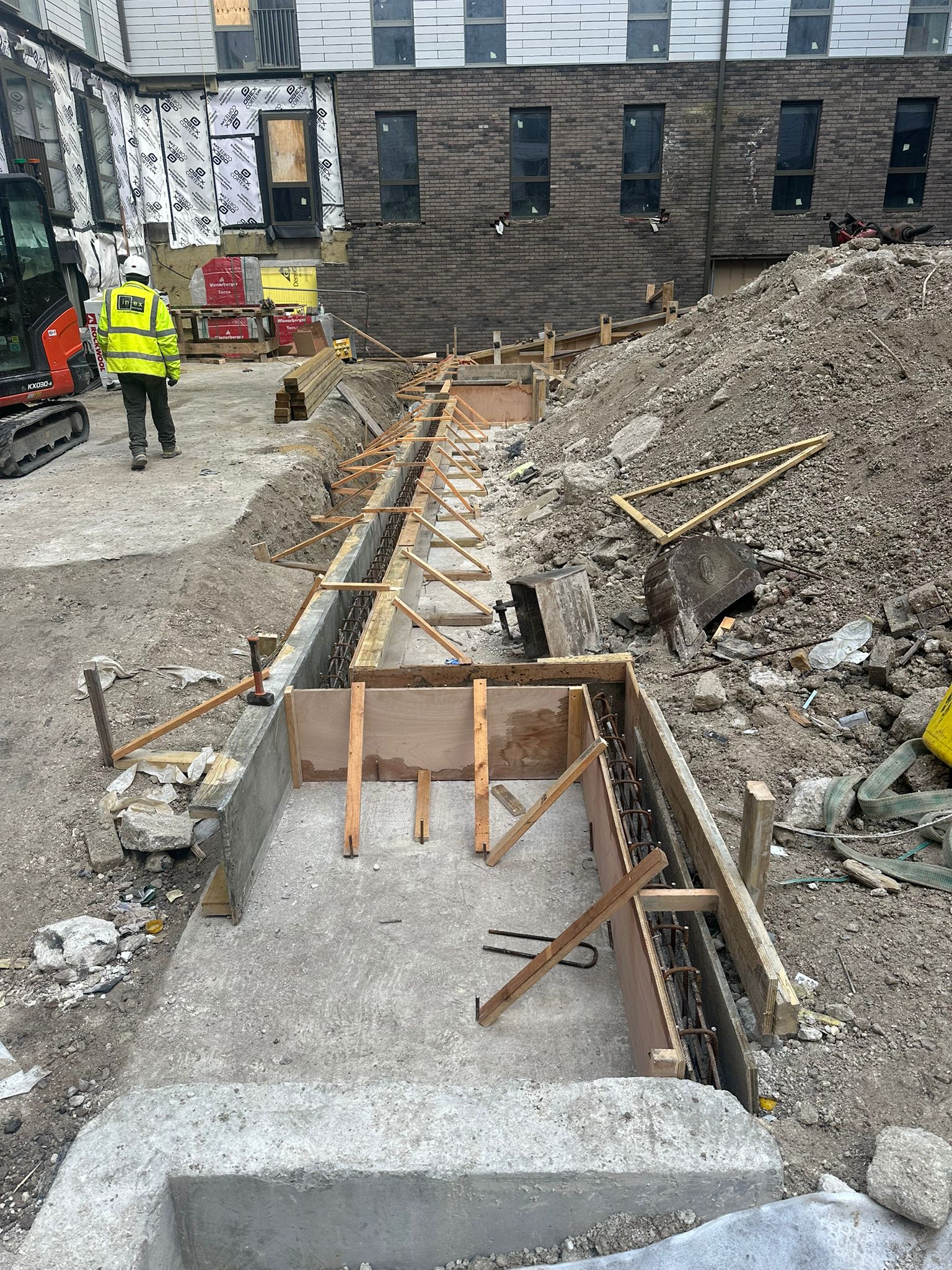 Reinforced Concrete Retaining Walls and Steps - The Charter, Gravesend