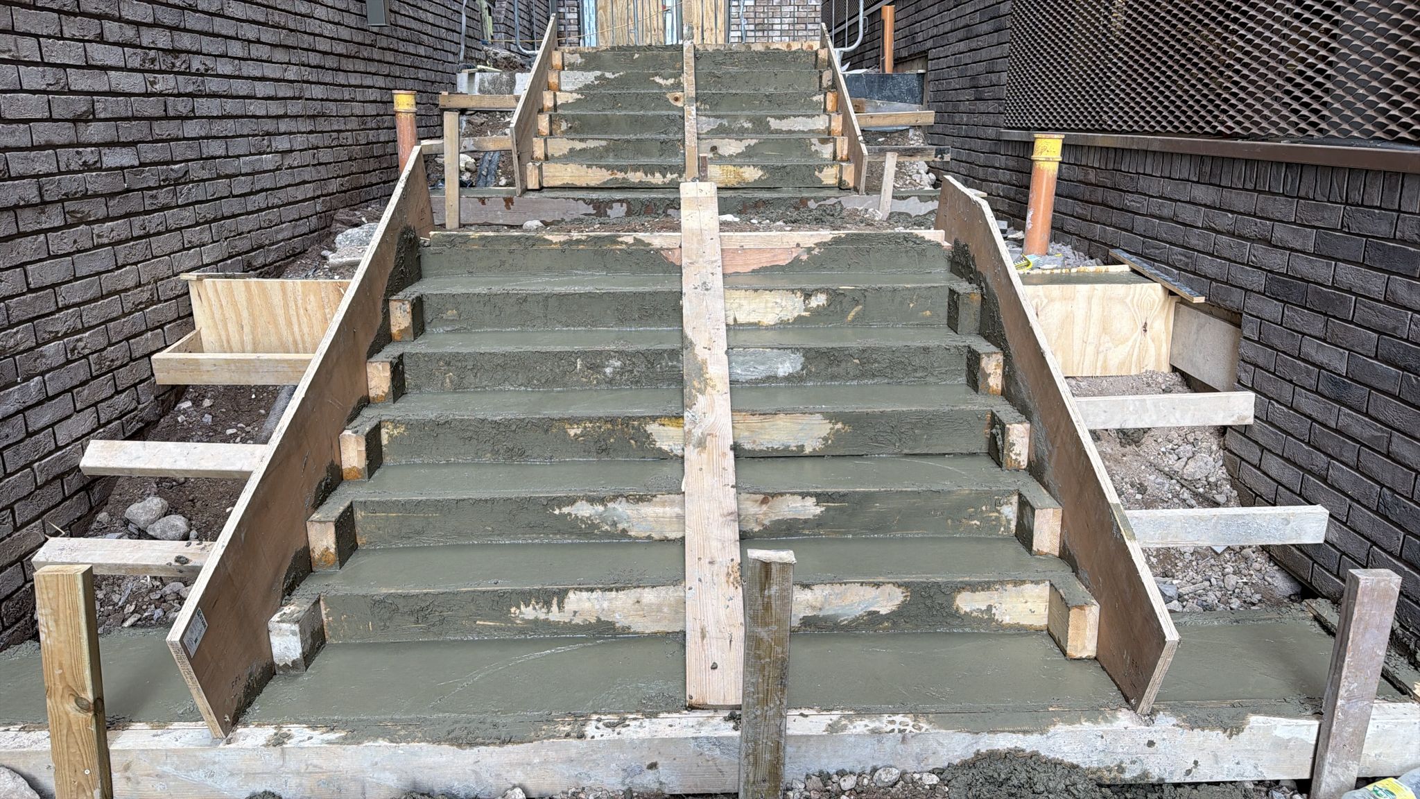 Reinforced Concrete Retaining Walls and Steps - The Charter, Gravesend