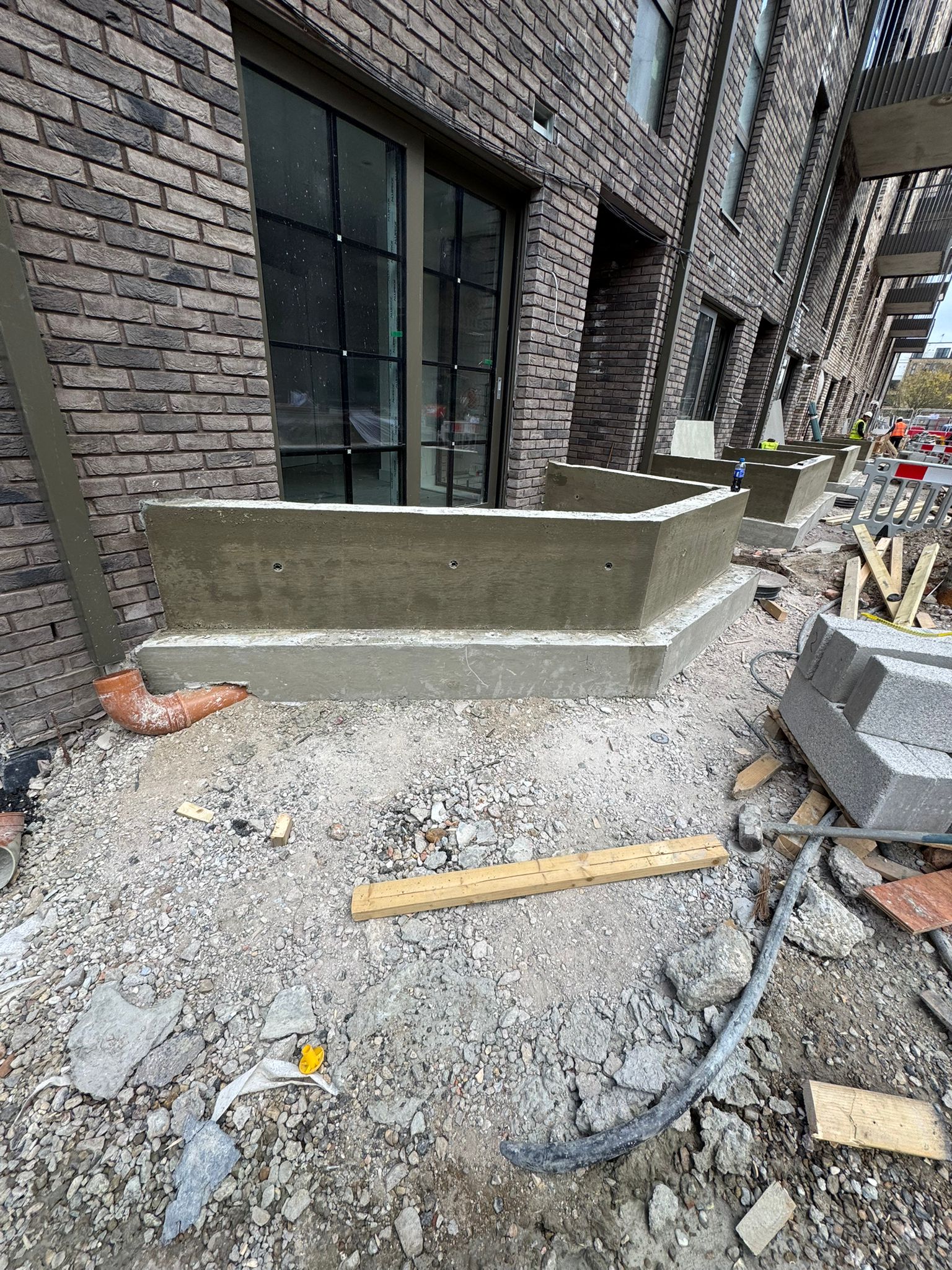Reinforced Concrete Retaining Walls and Steps - The Charter, Gravesend